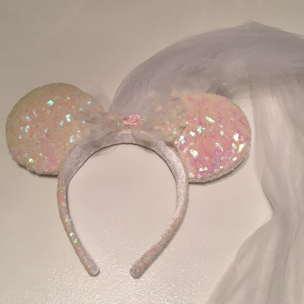 Bridal Minnie Mouse Ears